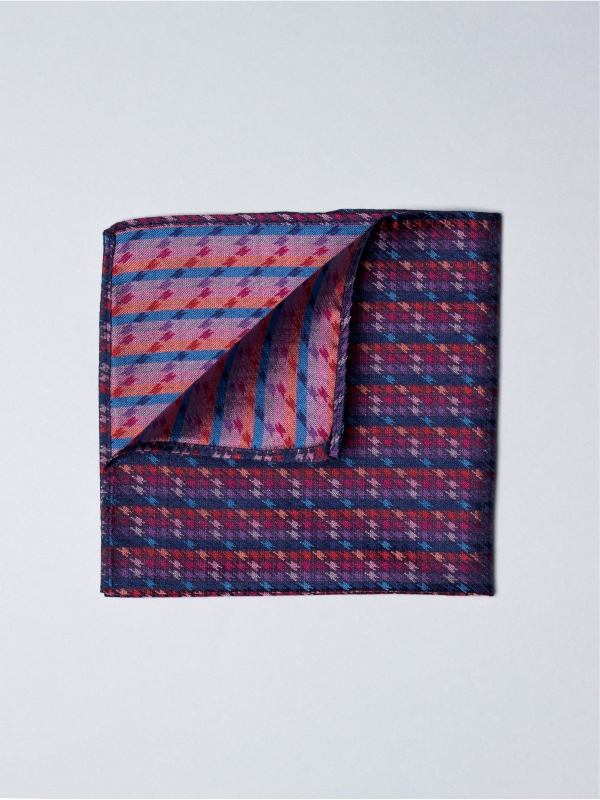 Black pocket square with houndstooth patterns