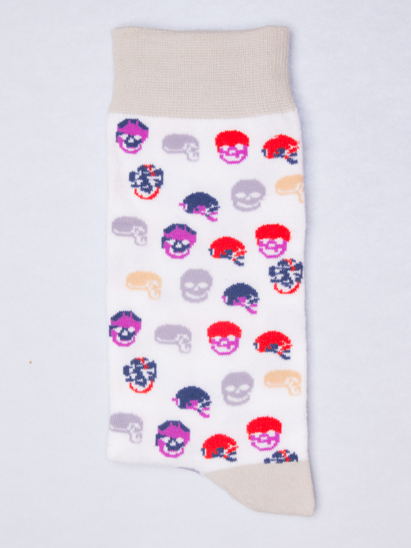 Socks with pop skull pattern