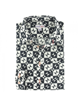 Children's shirt with multicolored dots and circles