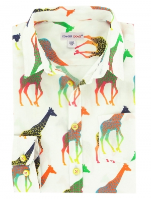 Children's shirt with multicolor giraffes