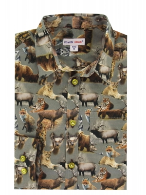Children's shirt with wild animals