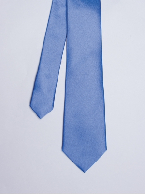 Cravate unie bleu bleuet