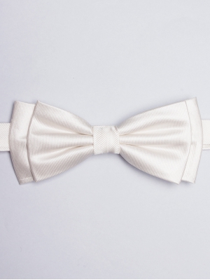 Plain ivory bow tie 