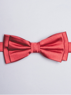 Plain coral bow tie 