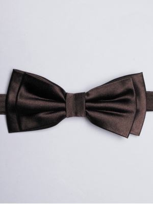 Plain chocolate brown bow tie 