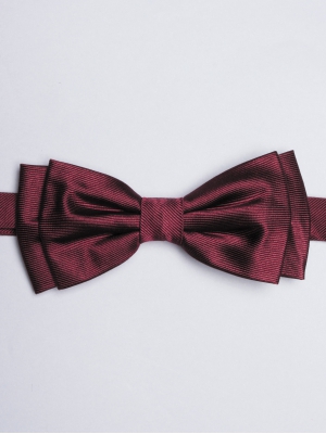 Plain burgundy bow tie 