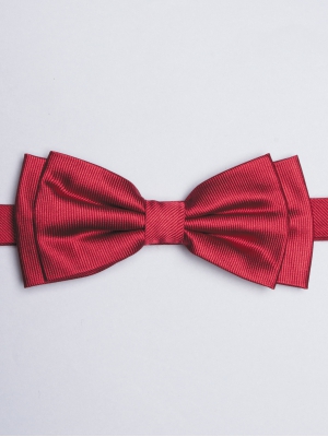 Plain cherry red bow tie 