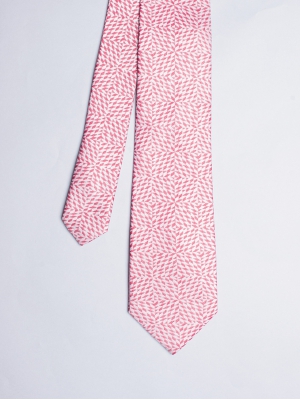 Cravate rouge avec motifs optiques