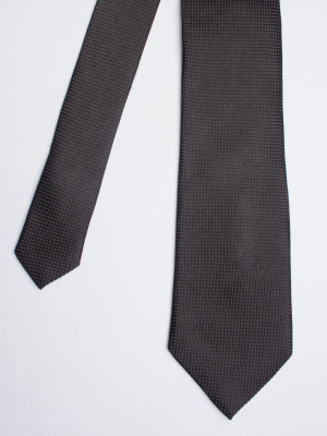 Cravate noire effet reliefé