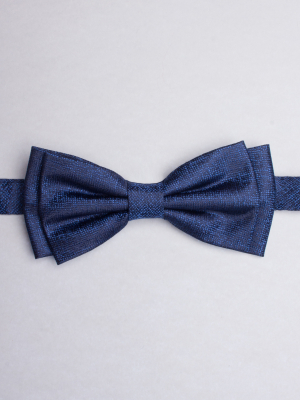 Blue bow tie with speckled effect