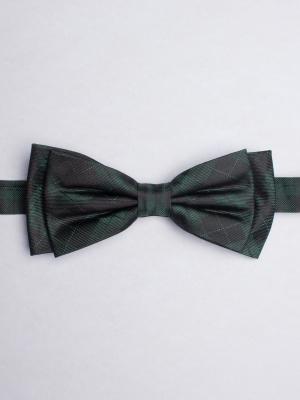 Green bow tie with checked pattern