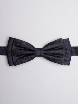 Night blue bow tie with triangle patterns