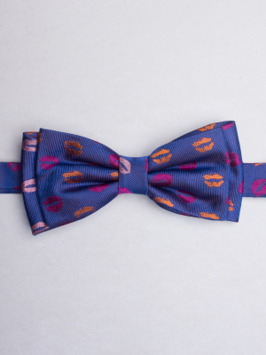 Electric blue bow tie with kiss patterns