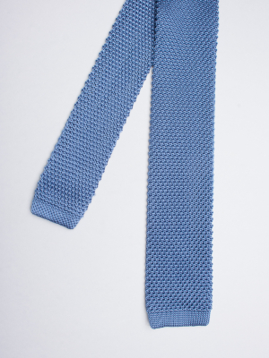 Cravate bleue en tricot de soie
