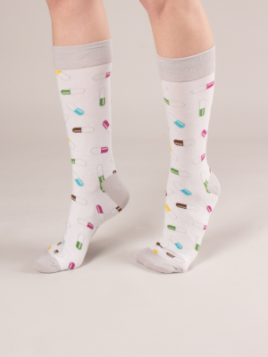 Socks with capsule pattern